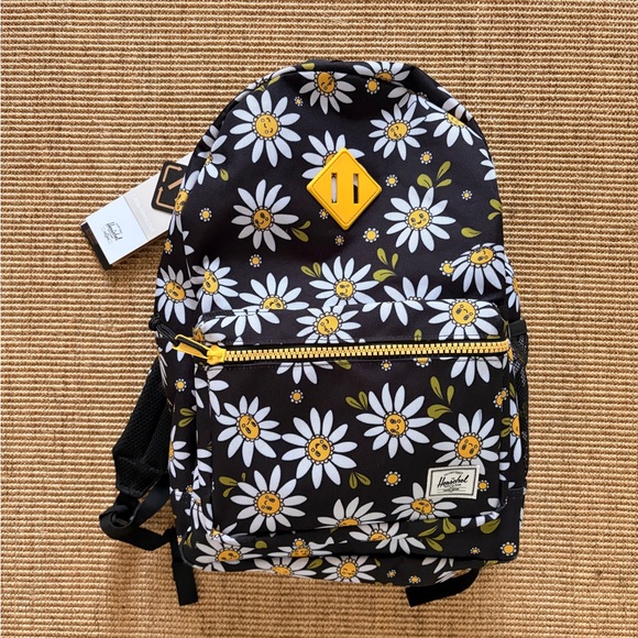 daisy herschel backpack Bag Charm – Herschel Supply Co. USA Branded patch on front pocket 3-in-1 Daisy Backpack Lunch Bag